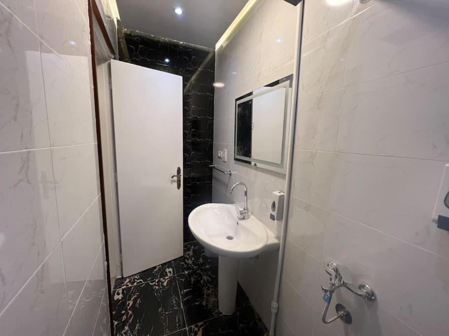 Luxury Apartment Downtown Le Caire Extérieur photo